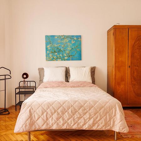 Studio With Terrace In Heart Of The City Будапеща Екстериор снимка