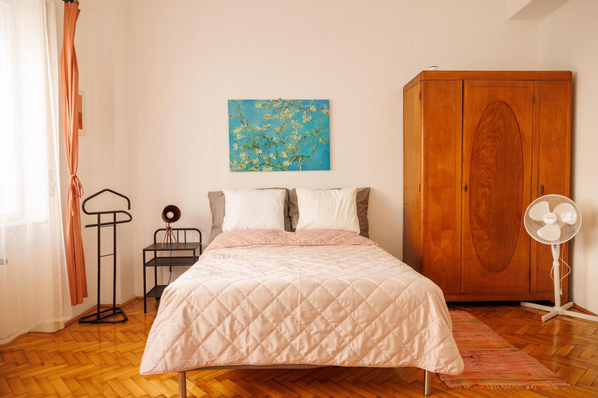 Studio With Terrace In Heart Of The City Будапеща Екстериор снимка